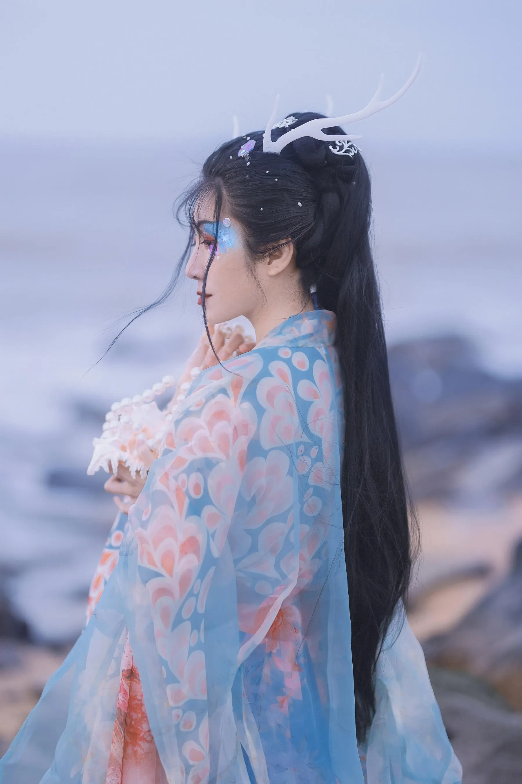 [YITUYU艺图语]2021.10.18 龙女 何佳 [24P]插图6